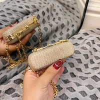Pochette tendance pour mini-rouge à lèvres, petit sac à rouge à lèvres élégant, étui à rouge à lèvres pour soirée, mini-rouge à lèvres cylindrique avec chaîne