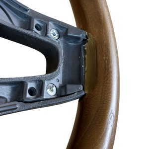 Volante de Madera de Melocotón para Mercedes Benz E300gls, Personalizable para una Apariencia de Alta Gama - Product Image 5