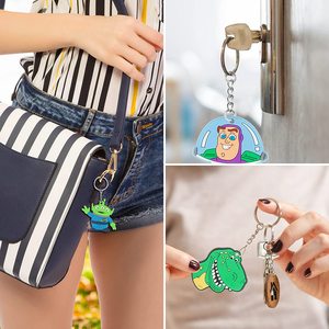 Nueva llegada al por mayor PVC goma mosquetón llaveros logotipo personalizado impresión UV lindo dibujos animados <span class=keywords><strong>Anime</strong></span> estilo promoción regalos - Product Image 6