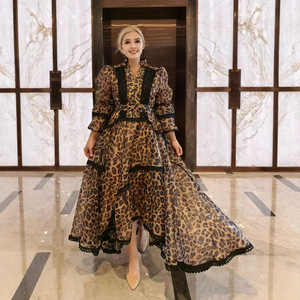 Abiti Lunghi Floreali <span class=keywords><strong>Retrò</strong></span> Scuro Autunno 2025 Maniche Lunghe con Cintura in Vita Ampio Gonna Vestito di Nicchia di Alta Gamma <span class=keywords><strong>Abbigliamento</strong></span> Femminile - Product Image 2