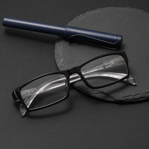 Les lunettes de presbytie de printemps intelligentes pour hommes et femmes sont confortables et belles à porter des lunettes de lecture pour les personnes âgées - Product Image 4