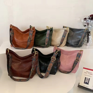 Sac fourre-tout en PU nouveau design sangle de <span class=keywords><strong>guitare</strong></span> réglable dames Shopping sac à bandoulière sac à bandoulière - Product Image 1