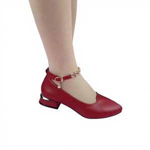 Escarpins à talon carré avec bride de cheville à chaîne pour femmes grandes tailles, tendance mode, en PU, chaussures de bureau formelles, stock pour grossistes, vente en gros rapide - Product Image 3