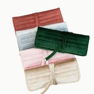 Wholesale Fashion Velvet Elegant Luxury Cosmetic Beautiful Travel Makeup <b>Pouch</b> Jewelry Storage <b>Bag</b> <b>for</b> <b>Women</b> - Product Image 4