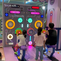 Équipement de terrain de jeu intérieur, jeux de cyclisme dynamiques interactifs électroniques pour enfants