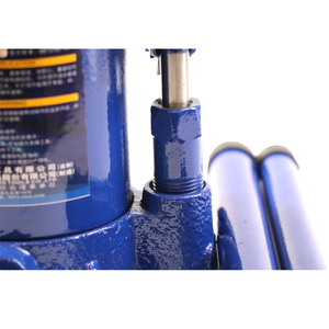 Gato de botella de 12 toneladas con certificado CE <span class=keywords><strong>2023</strong></span> de fábrica de herramientas hidráulicas chinas Base de patente plateada hecha de acero - Product Image 2