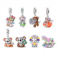 Breloques Pendentifs Personnalisées en Zircon Plaqué Argent pour Enfants, Vente en Gros d'Usine, Logo Personnalisé en Petites Séries, Artisanat DIY, Meilleures Ventes
