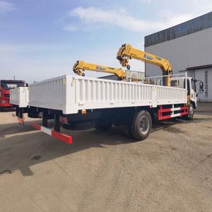 Camion-grue hydraulique multifonctionnel Isuzu 4*2 pour la logistique et le levage de marchandises - Product Image 4
