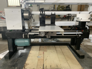 Chất lượng tốt nhất <span class=keywords><strong>Mini</strong></span> <span class=keywords><strong>CNC</strong></span> gỗ Máy tiện ngang giường phẳng thiết kế cho nhiệm vụ nặng nề sản xuất gỗ - Product Image 4