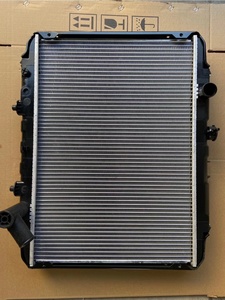 Radiateur POTER/H100 93-97 MT Pièce n° 25310-43820 - Product Image 3