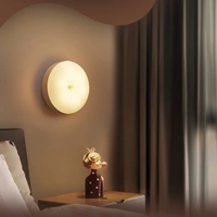Nouveau design sans fil sous l'armoire Led Sensor Lights Rechargeable éclairage de placard avec câble USB pour cuisine chambre salon