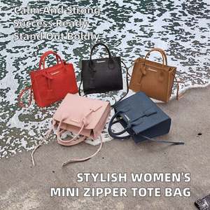 Sac bandoulière enfant mini style tendance pour filles collection 2025 avec détails de perles et fermeture éclair - Product Image 2