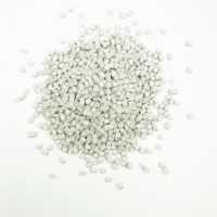 Granulés de HIPS recyclé, masterbatch de carbonate de calcium, haute résistance aux chocs, en forme de grain de riz, pour le soufflage de sacs plastiques