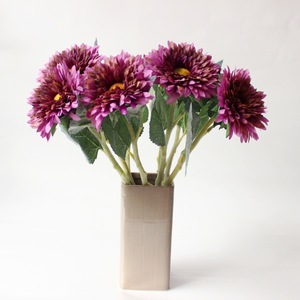 2026 Venta al por mayor de <span class=keywords><strong>flores</strong></span> artificiales populares, nuevo producto, girasol artificial de <span class=keywords><strong>mil</strong></span> capas para decoración de bodas y hogar - Product Image 1