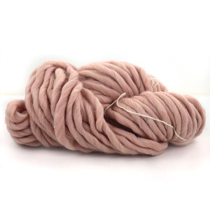 Fil <span class=keywords><strong>à</strong></span> <span class=keywords><strong>tricoter</strong></span> en <span class=keywords><strong>laine</strong></span> acrylique épaisse de 1 cm pour tapis géant en fil <span class=keywords><strong>à</strong></span> <span class=keywords><strong>tricoter</strong></span> fait <span class=keywords><strong>main</strong></span> en gros, fil <span class=keywords><strong>à</strong></span> <span class=keywords><strong>tricoter</strong></span> pour animaux de compagnie, fil <span class=keywords><strong>à</strong></span> <span class=keywords><strong>tricoter</strong></span> en <span class=keywords><strong>laine</strong></span> touffetée - Product Image 2