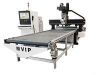 Centre de gravure CNC ATC 1325 pour le travail du bois avec système de chargement et de déchargement automatique pour la fabrication de meubles et d'armoires
