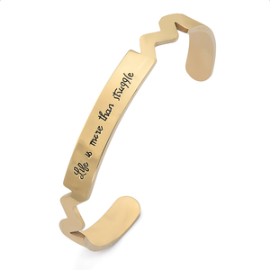 Personnalisé En Acier Inoxydable Bijoux bracelet C Forme Mots Gravés Bracelet D'ouverture - Product Image 1
