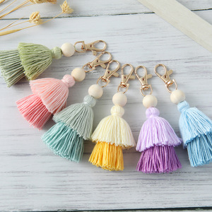 Porte-clés en coton fait main style bohème 2026 avec pompon, porte-clés en macramé, breloque de sac - Product Image 1
