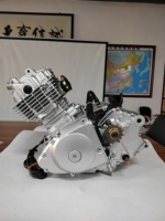 Promotion Exceptionnelle : Moteur Assemblé 125cc 4 Temps pour Moto Suzuki GN 125 et Suzuki GS 125, Compatible Yamaha et Suzuki