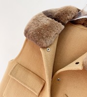 Gilet 100 % laine pour femme, couleur camel, fermeture à boutons-pression, poches utilitaires à rabat, col en fourrure de lapin Rex, idéal pour l'automne