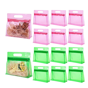 กระเป๋าเครื่องสำอางใสแฟชั่น PVC สำหรับเดินทาง พร้อมขนาด สี และโลโก้ที่กำหนดเองได้ - Product Image 1