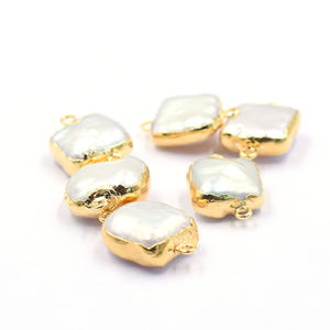 Fresh Water Pearl 20-22MM Brass <b>Cushion</b> Shape Gold Plated Connector with Bail For Jewellery Making - Product Image 4