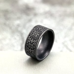 yunnique Retro Stainless Steel Men's <b>Ring</b> With Distressed Saint Benedict Cross Design Round Geometric Pattern Gift Jewelry - Product Image 2