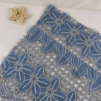 Tissu brodé en coton de qualité supérieure avec motif bleu et blanc complexe Coton biologique écologique pour les créations de mode