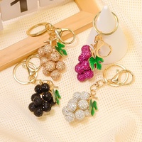 Porte-clés Raisin tendance avec strass, en alliage de zinc et cordon en cuir, pendentif DIY - Cadeau d'affaires de Chine