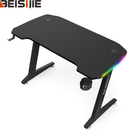 Nouveau Design Vente Chaude Noir Couleur RVB Multi Couleurs Gaming PC Game Desk Ergonomique E-sports Game Desk avec Porte-Gobelet