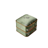 Boîte à bijoux carrée rigide en brocart de soie verte de style chinois, avec logo personnalisé, luxe, bronzage, fabrication artisanale, emballage cadeau, étui pour bracelet