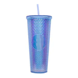 Gobelets à boire réutilisables en vrac en gros Gobelets cloutés en plastique mat à double paroi multicolore 24oz 710ml