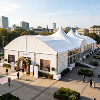 Tente modulaire robuste à arche haute, structure commerciale imperméable en aluminium