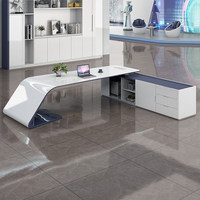 Bureau de direction moderne de luxe, table de PDG blanc brillant avec rangement, bureau de patron pour mobilier de bureau