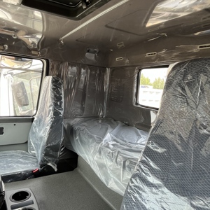 Camions tracteurs Howo 6x4 2023-2025 Neufs et d'occasion Sinotruk LHD Transport longue distance 371 CV Prix de la tête de <span class=keywords><strong>camion</strong></span> - Product Image 2