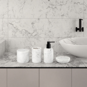 Kalala ชุดอุปกรณ์ห้องน้ำหินอ่อนธรรมชาติสีขาว4ชิ้นรูปทรงกลมพร้อมปั๊มโลชั่นปั๊มสีดำ - Product Image 1