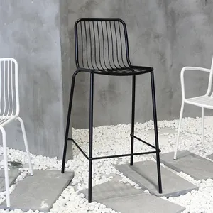 Cadeira de metal colorido empilhável, cadeirinha para bar com estilo industrial, ao ar livre, à prova d'água, prevenção de ferrugem