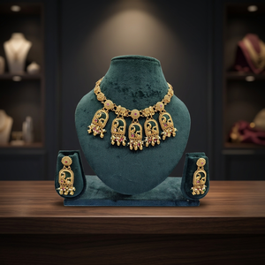 Parure de bijoux de temple antique plaqué or d'Inde du Sud, motif éléphant et paon en émail vert, collier avec boucles d'oreilles pendantes pour femme - Product Image 3