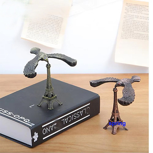 Promotion cadeau bureau décor plaqué métal modèle de Tour Eiffel Souvenir rotatif équilibre aigle repère France bureau décoration - Product Image 1