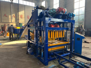 Máquina para Hacer Bloques Huecos de 6 Pulgadas, Precio de la Máquina Automática para Hacer Ladrillos y Bloques de Cemento y Concreto KAIDONG QT4-25 - Product Image 4