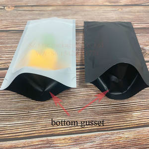 Stock de qualité alimentaire Pochette d'emballage debout en aluminium avec fermeture éclair refermable mate givrée transparente pour fenêtre en plastique mylar noir - Product Image 4