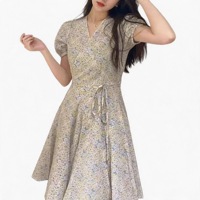 Robe mini classique à col en V et manches bouffantes, 100 % coton, coupe trapèze, motif floral, respirante, mouvements fluides, pour femme de bureau, offre ODM
