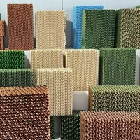 Nouvelle plaque de protection extérieure en PVC écologique avec trous en forme d'engrenage et de losange pour filtre à air, utilisée dans l'équipement de refroidissement des fermes avicoles