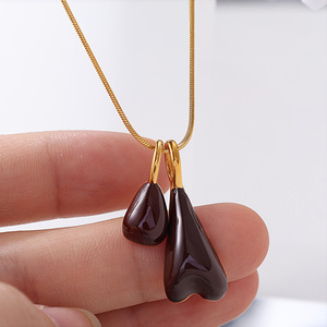 Collar con colgante de gota de agua en acero inoxidable y oro de 18K, color marrón oscuro, elegante joya para el día a día para mujeres. - Product Image 3