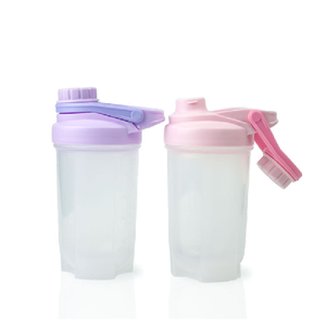 Bouteille de <span class=keywords><strong>sport</strong></span> en plastique pour shaker de protéines, 500 ml, 700 ml, avec logo personnalisé pour les grossistes - Product Image 2