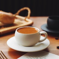 Tasse à café en céramique de luxe de style japonais avec soucoupe ovale en forme d'œuf, écologique, passe au lave-vaisselle, pour le petit-déjeuner, les desserts et le pain à la maison