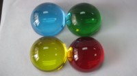 Demi boules acryliques colorées rouges pour la décoration de la maison de mariage Contact jonglerie magique sphère acrylique personnalisée
