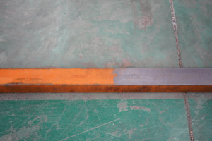 Nettoyeur laser continu à grande vitesse 1500W de 300mm de large pour l'élimination de la peinture antirouille du châssis/cadre du camion - Product Image 2