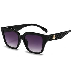 Gafas de Sol Cuadradas de Moda para Mujer, Diseño de Lujo, Protección UV400, Lentes de Sol Modernas - Product Image 6