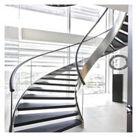 Escalier moderne et incurvée, en bois, forme ronde, pour l'intérieur